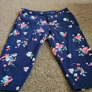 St. Johns Bay Floral Capri